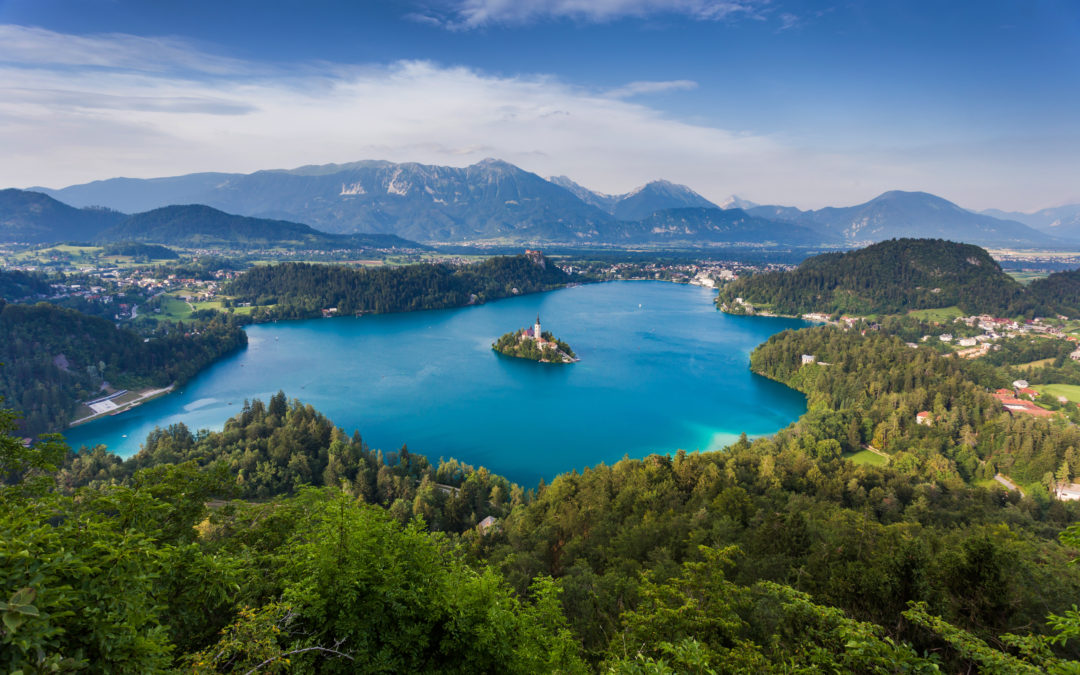 Royal Bled Offers Golf, Accommodation, and A Foodie Feast Fit for a King or Queen!