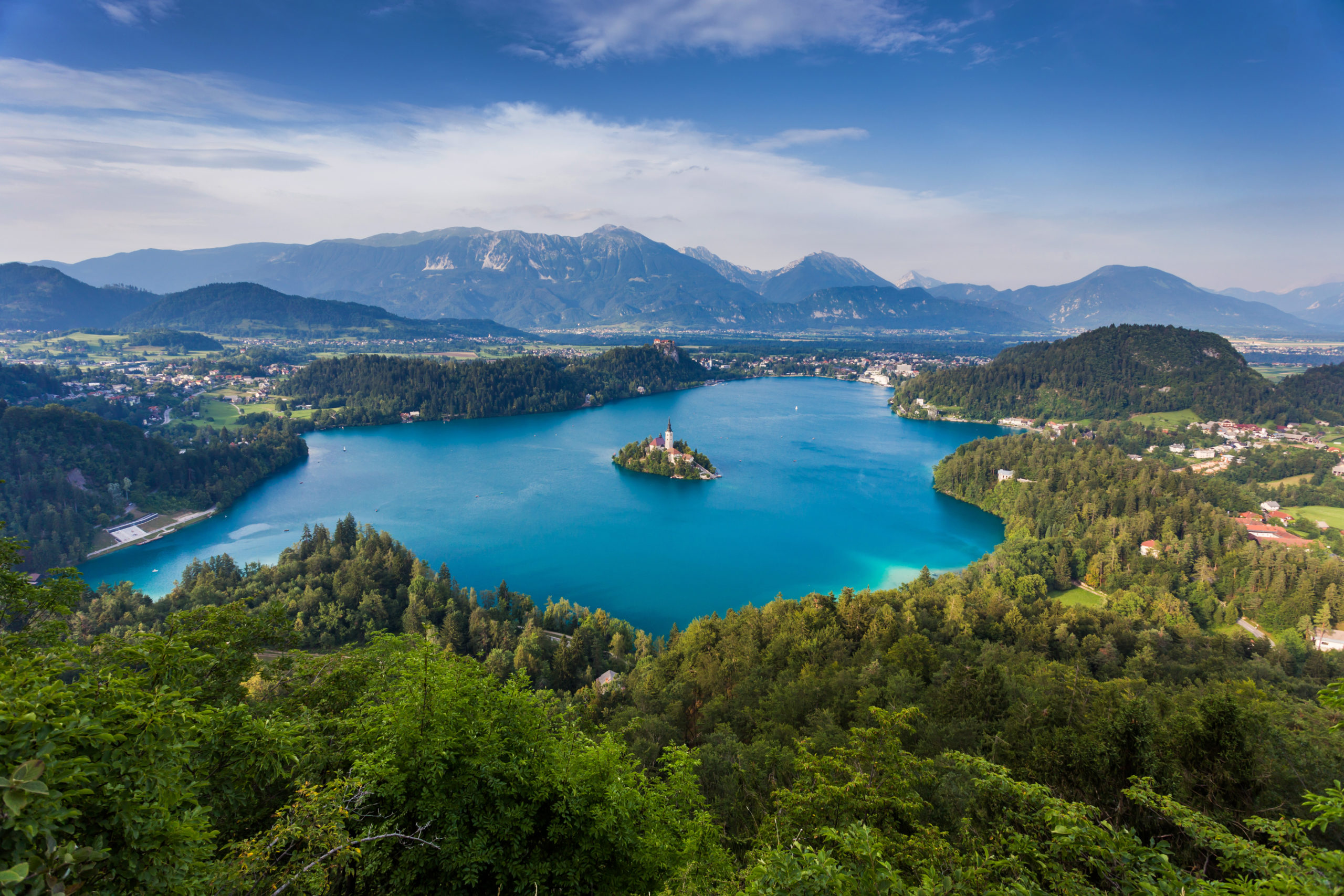 Royal Bled Offers Golf, Accommodation, and A Foodie Feast Fit for a King or Queen!