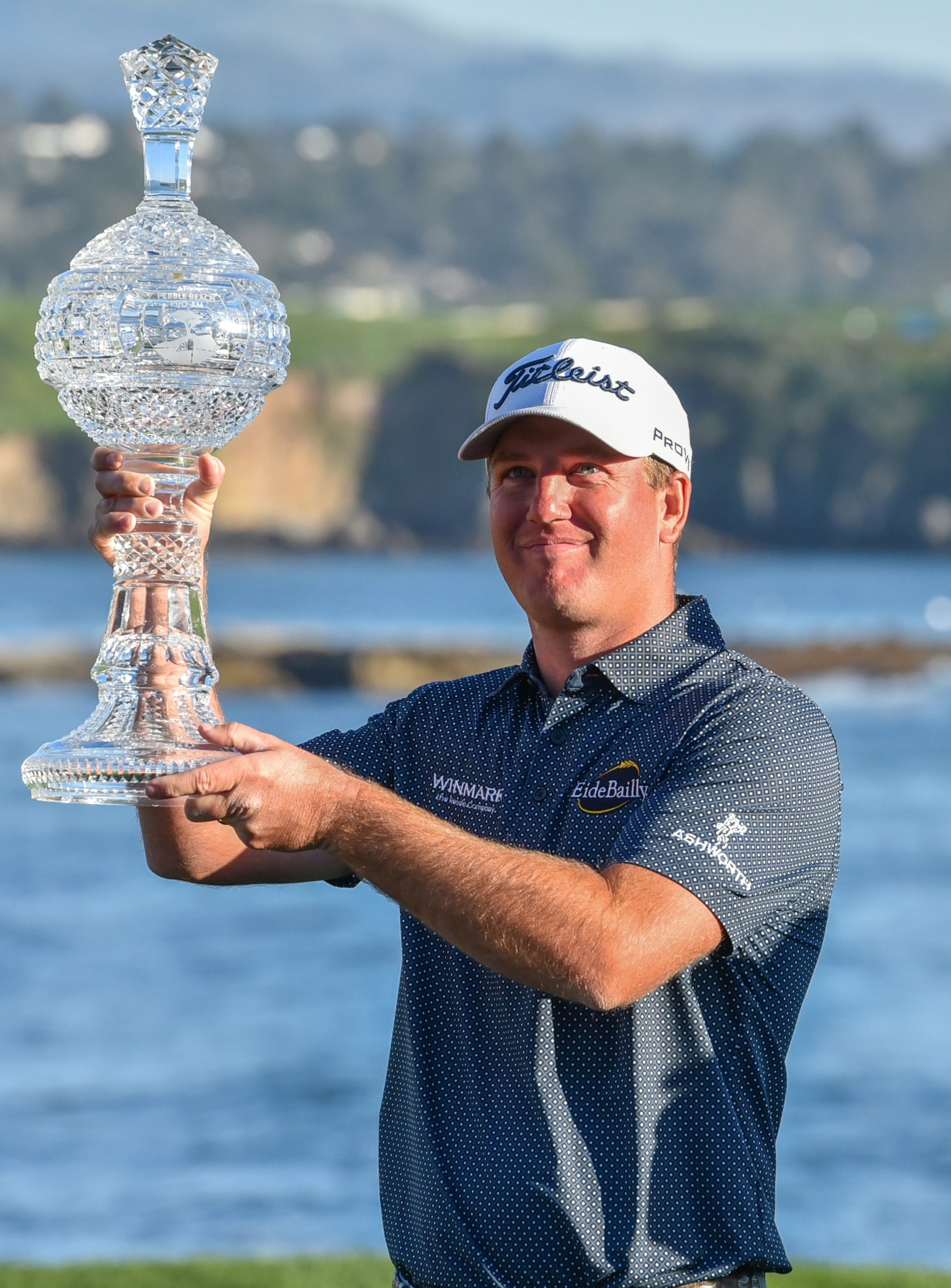 Like Nike Married Michael Jordan and Jumpman, Ashworth Presents Tom Hoge and Golfman