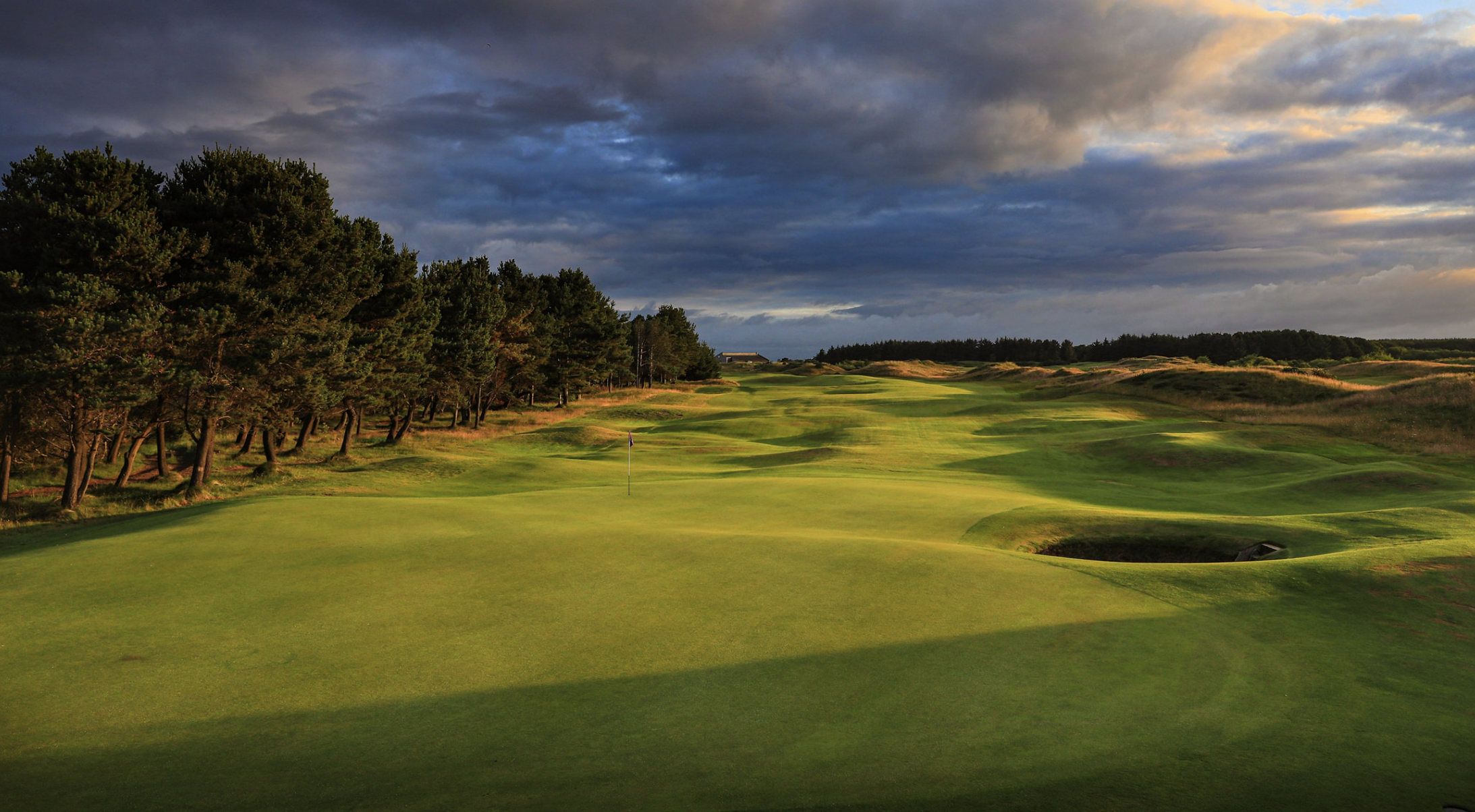 Dundonald Links: Darwin Escapes Diamond in Ayrshire